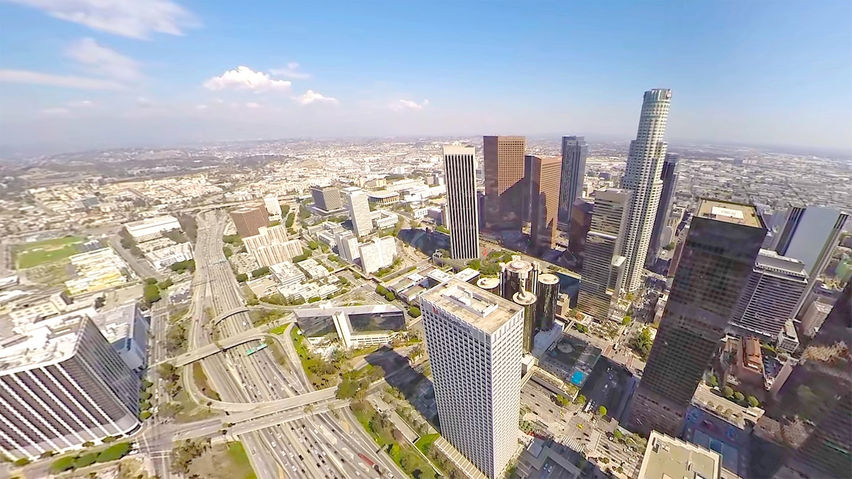 Los Angeles Helicopter Flight - Hanging outside of the helicopter - VR Travel
