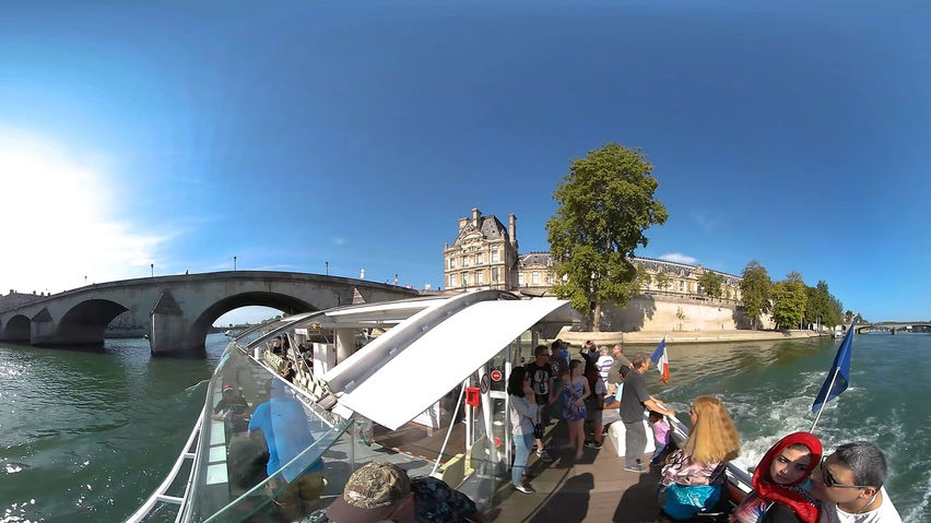 Paris Boat Trip France - VR Travel
