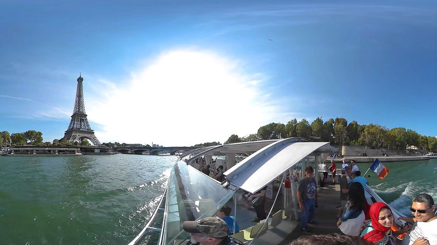 Paris Boat Trip France - VR Travel