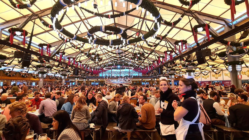 Octoberfest Beer Festival Munich Tour with Wolfgang - VR Travel