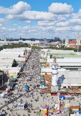 Octoberfest Beer Festival Munich Tour with Wolfgang - VR Travel
