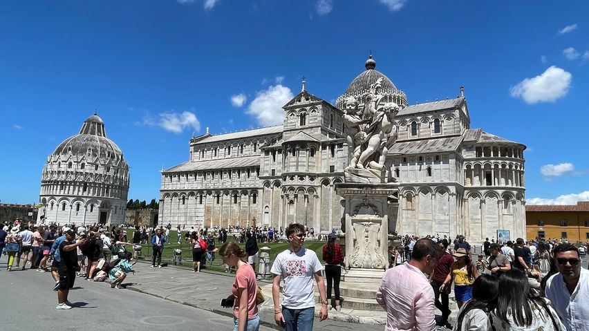 Pisa: Explore the World-Famous Cathedral