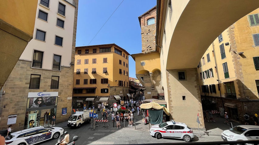 Florence VR: Sunset Tour & Palazzo