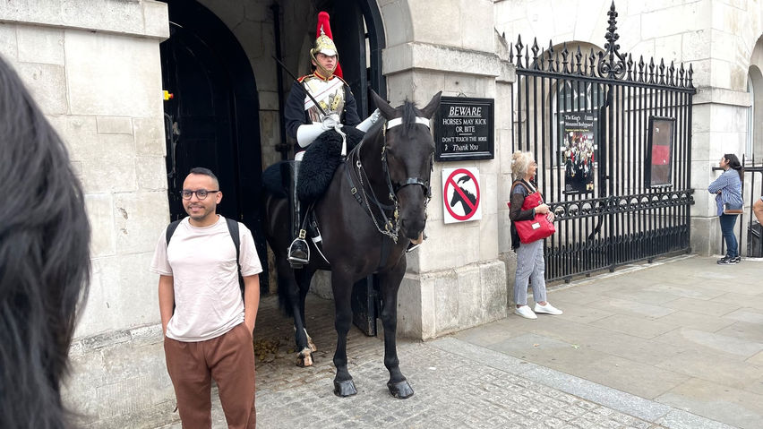 London Walking Like A Tourist - VR Travel