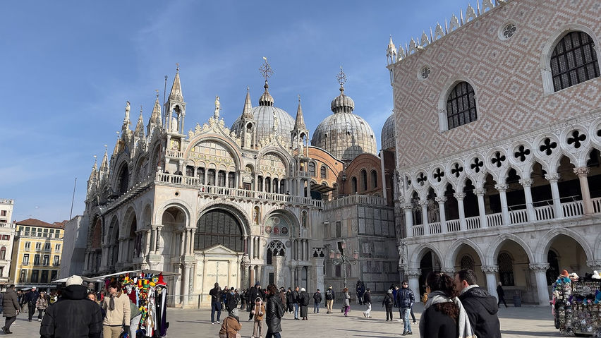 VR Travel Venice with Claudia – Carnival