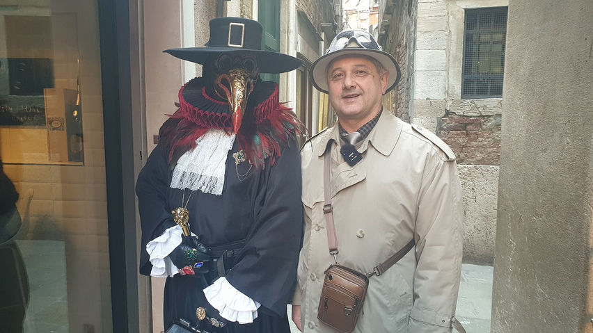 VR Travel Venice Carnival Streets Part 1