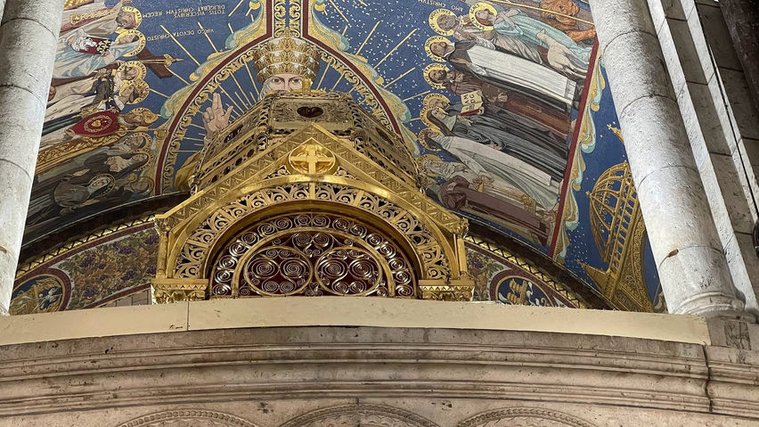 VR Travel Paris Sacre Coeur Inside View