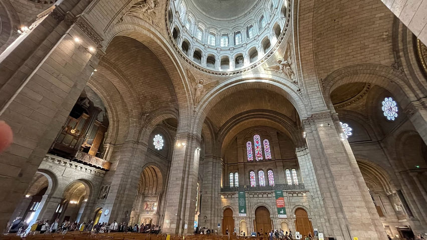 VR Travel Paris Sacre Coeur Inside View