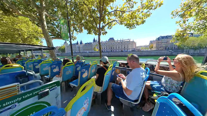 VR Travel Paris Bus Tour Full Experience