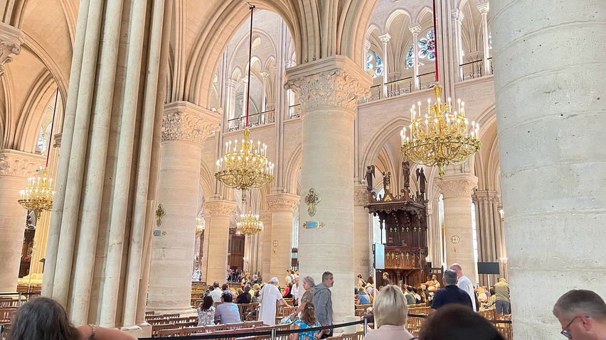 VR Travel Paris Notre-Dame Inside & Out