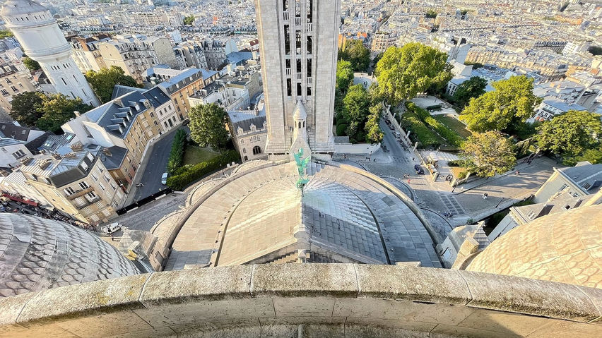 VR Travel Paris Sacre-Coeur Tower Up