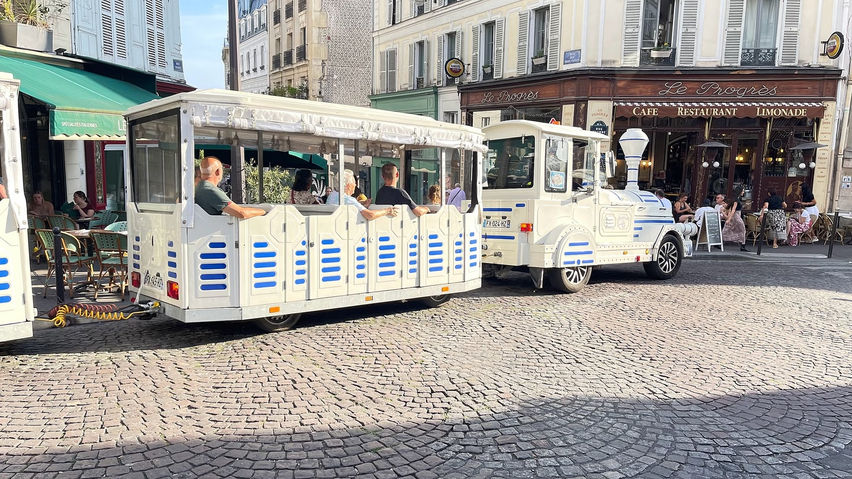 VR Travel Paris Montmartre Train Ride