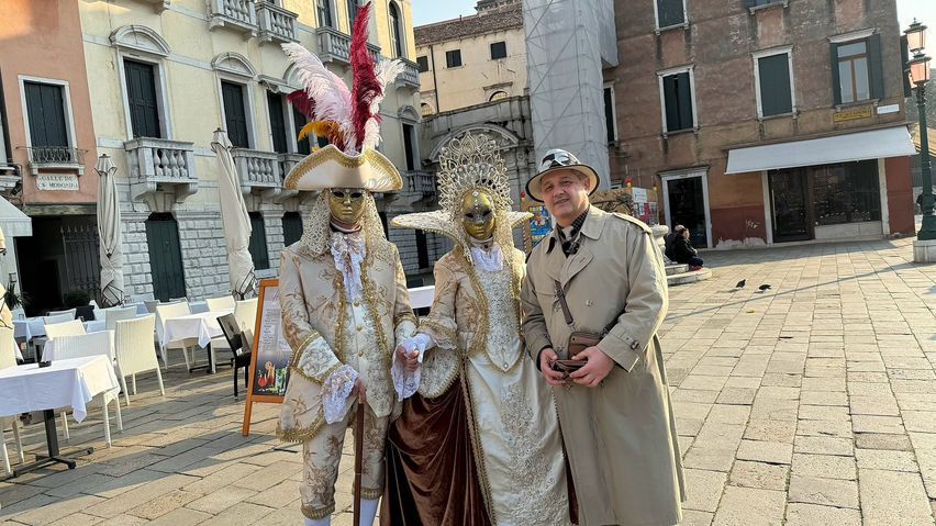 VR Travel Venice Carnival Lost Once More