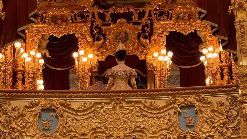 VR Travel Venice Carnival Opera