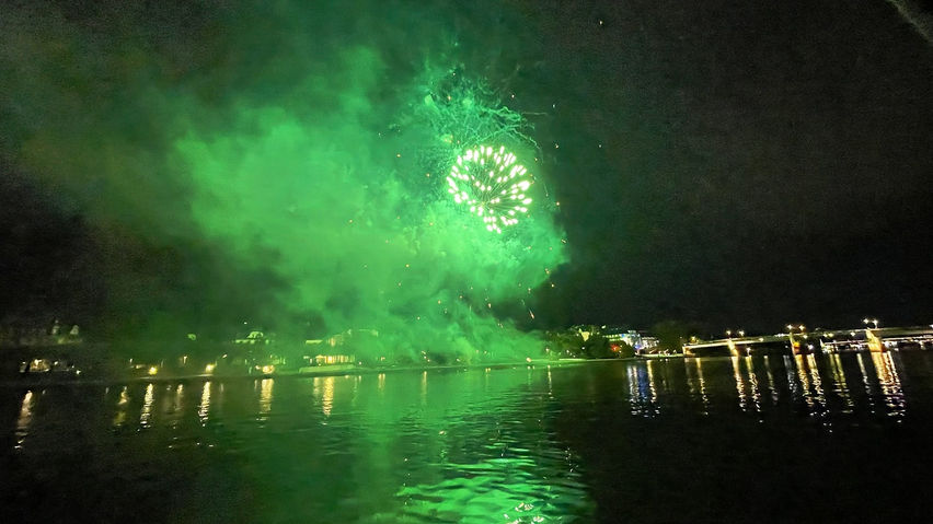 VR Travel Urban River Fireworks